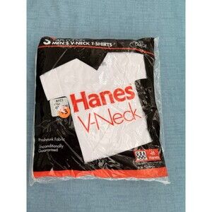 3 pk Vintage NEW 90’s t shirts undershirts Large 42-44 USA white cotton V-neck